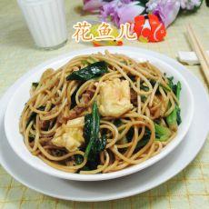 猪肉鸡蛋菠菜炒面